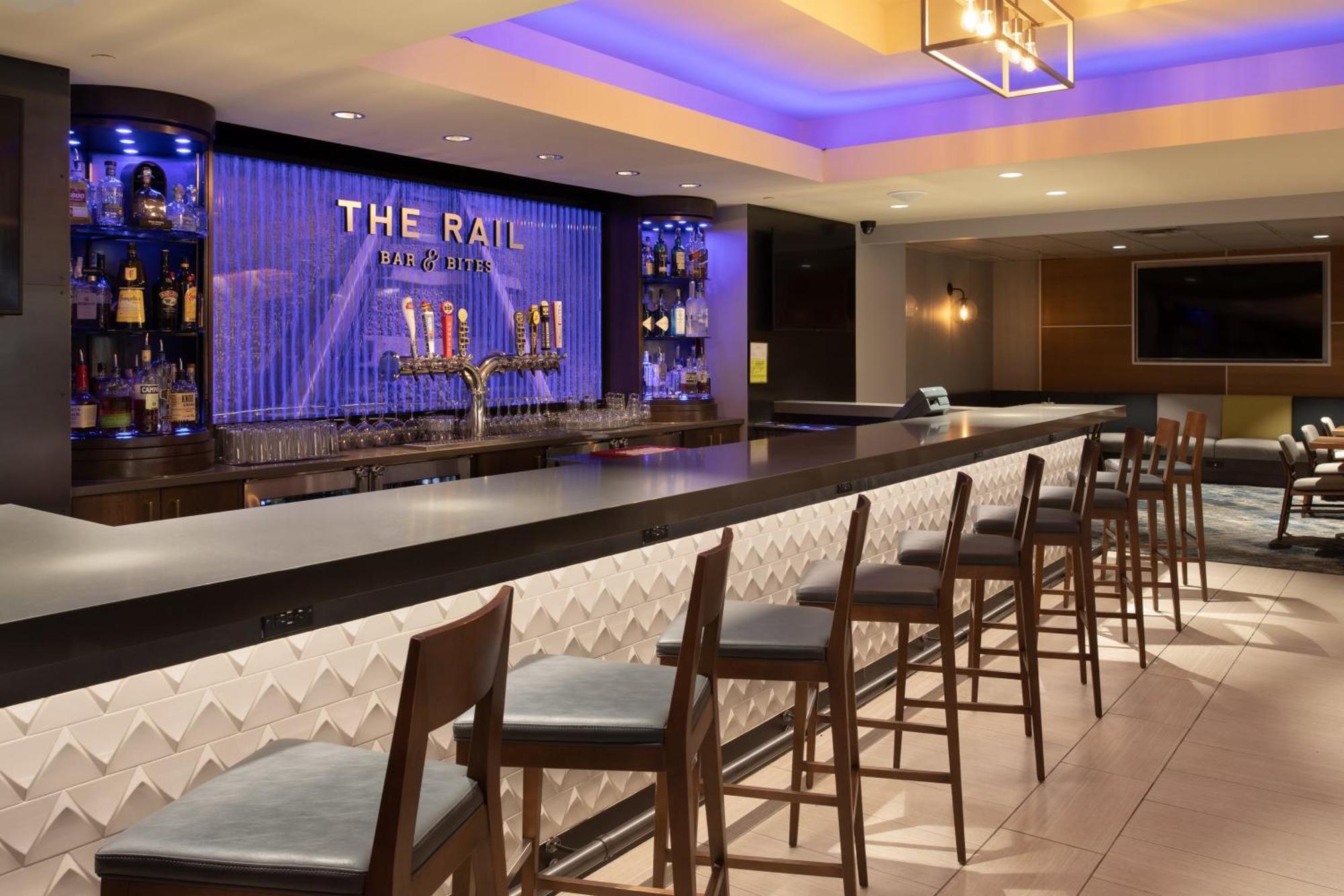 Crowne Plaza Kansas City Downtown By Ihg Exterior photo