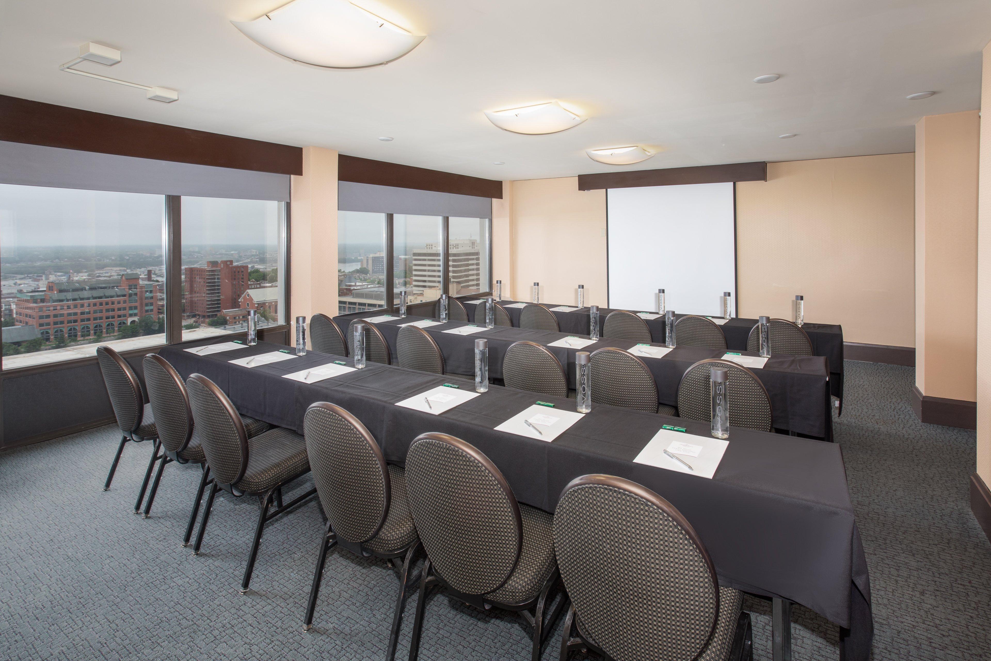 Crowne Plaza Kansas City Downtown By Ihg Exterior photo