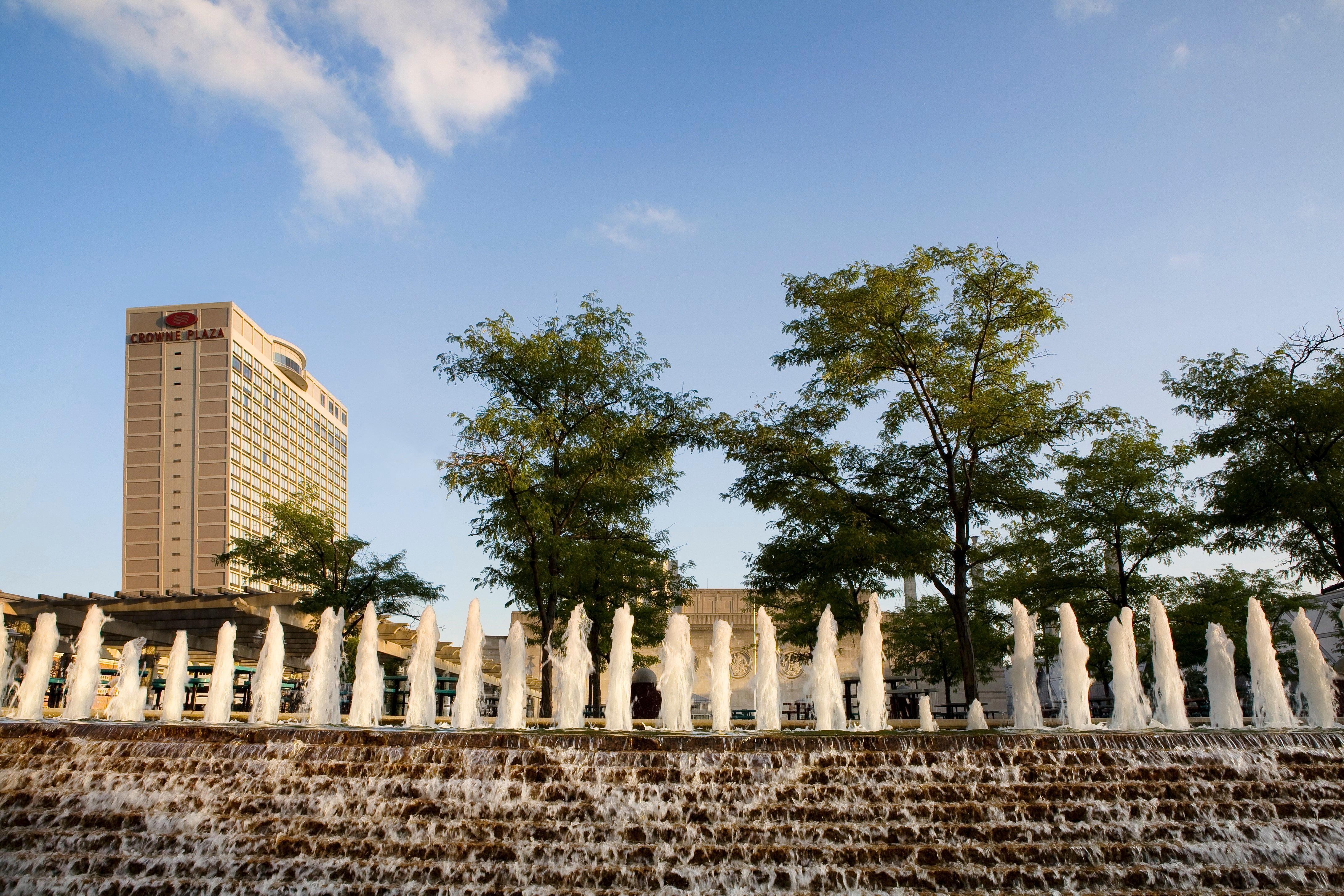 Crowne Plaza Kansas City Downtown By Ihg Exterior photo