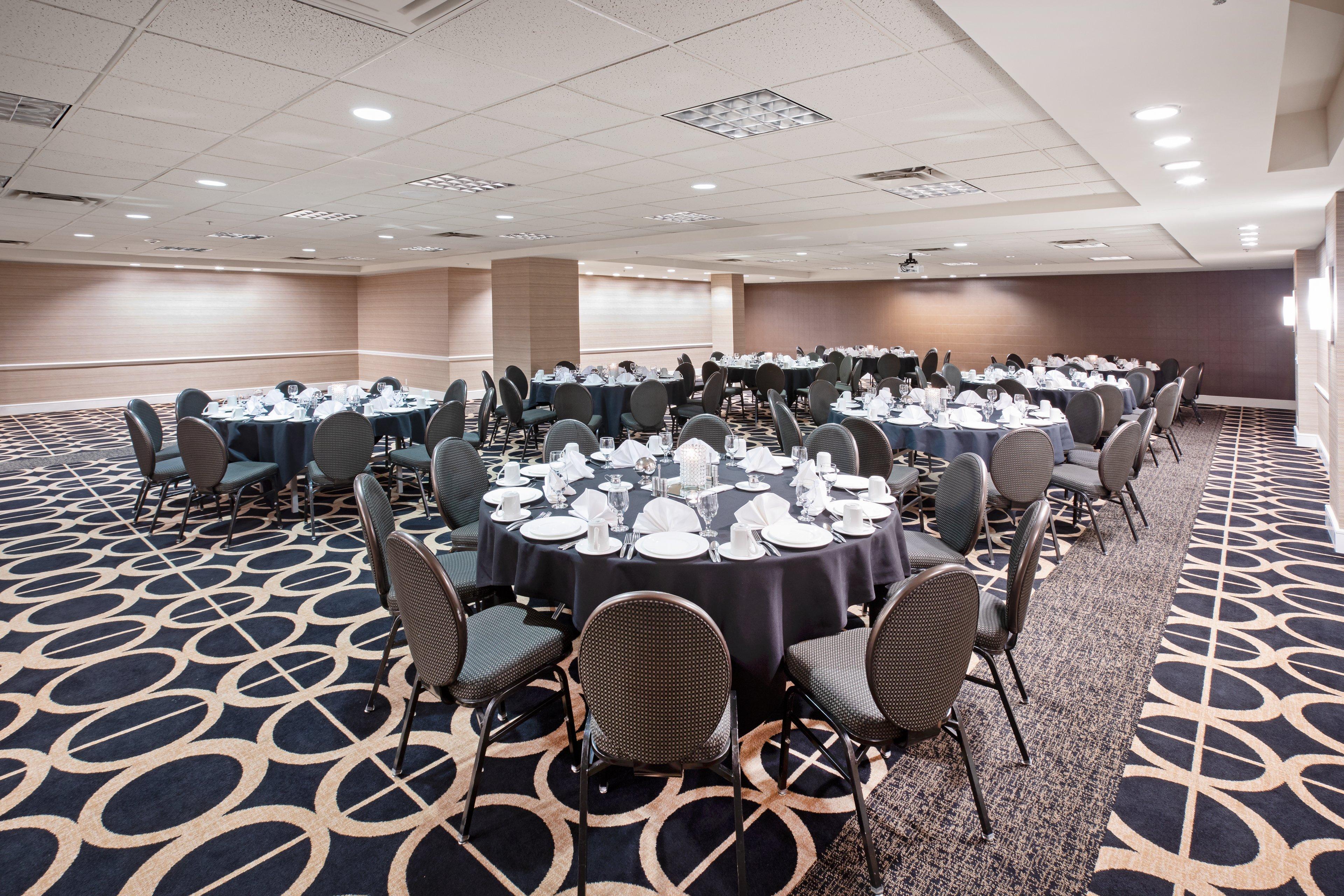 Crowne Plaza Kansas City Downtown By Ihg Exterior photo