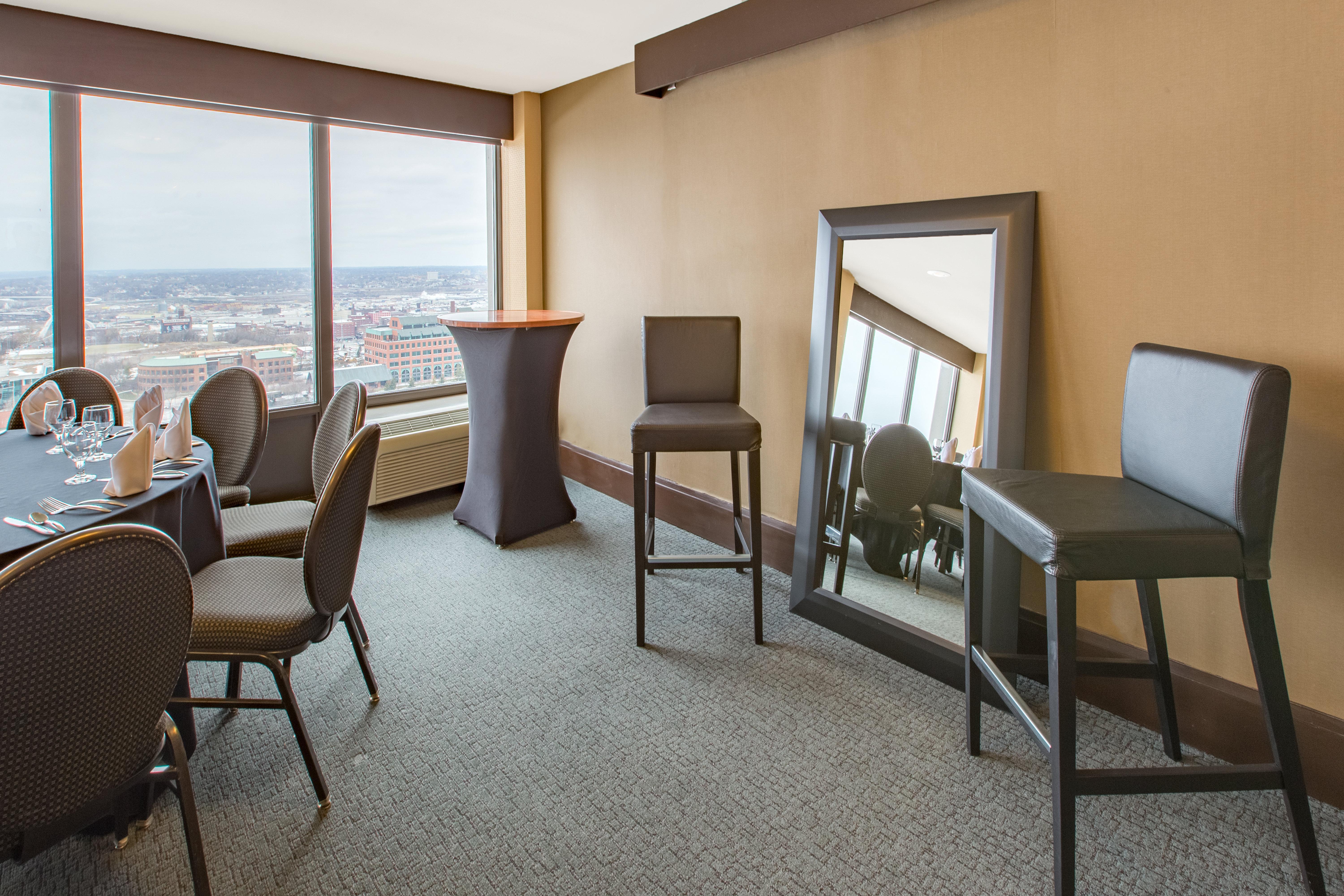Crowne Plaza Kansas City Downtown By Ihg Exterior photo